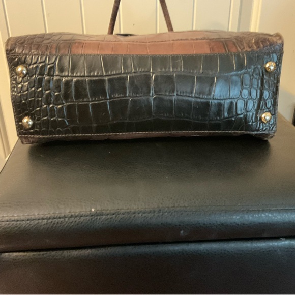 Micheal Kors crocodile embossed satchel - Picture 10 of 10